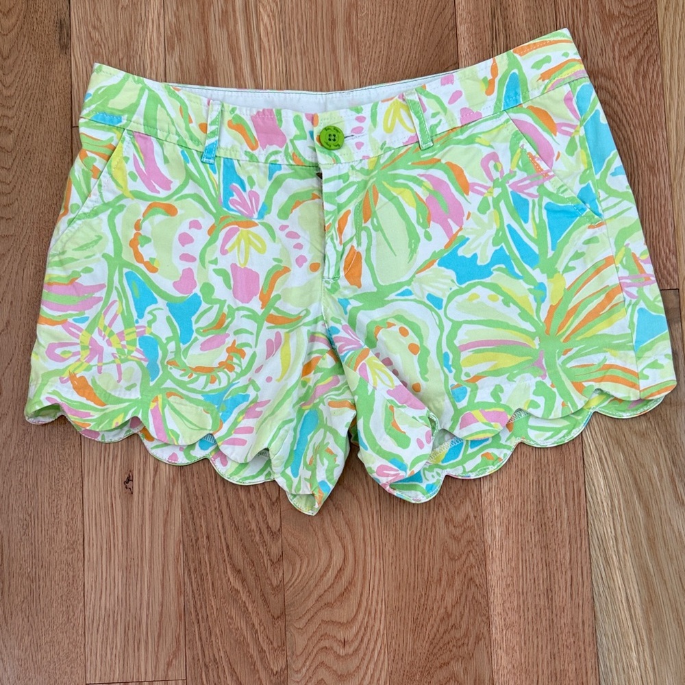 EUC Lilly Pultizer Floral Women's Shorts
